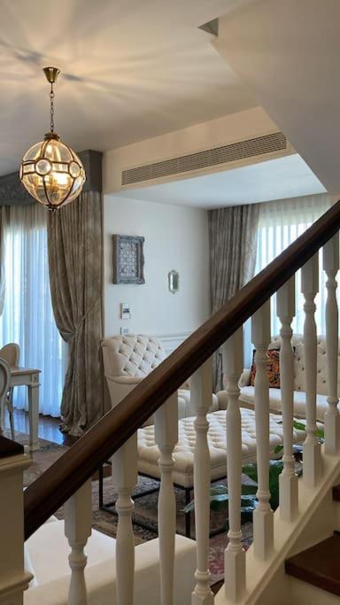 Apartment The White Pent ! Cairo